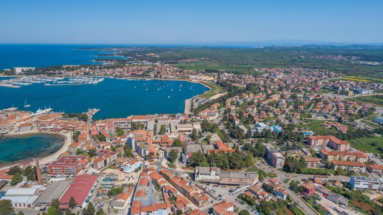 Apartment Melarnian Near The Beach In Umag Exterior photo